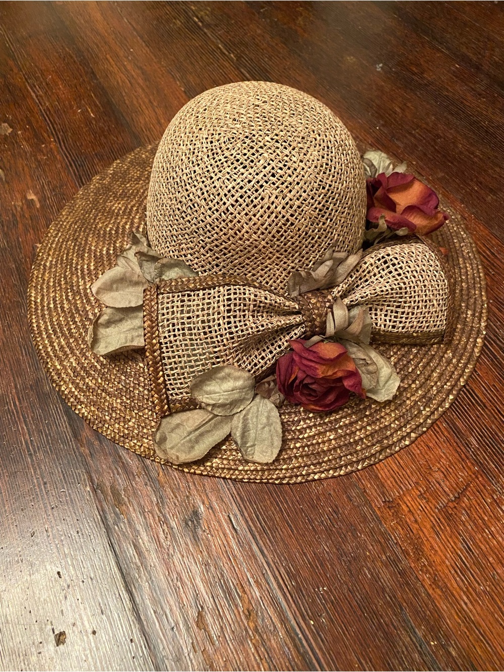 EUC True Vintage Wide Brim Woven Straw Sun Hat w/ Bow and Floral (Rose) Accents